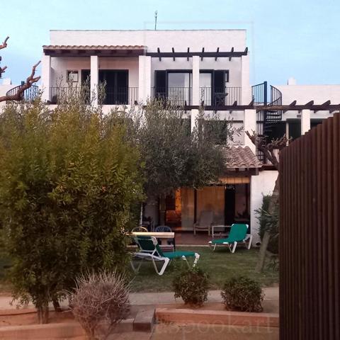 Casa Adosada en Les Oliveres – Cerca del Mar, con Jardín y Piscina photo 0