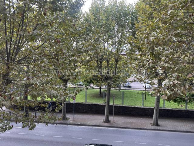 Piso en venta en Jaca photo 0