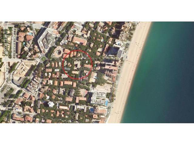 Local En venta en Castell-Platja D'Aro photo 0