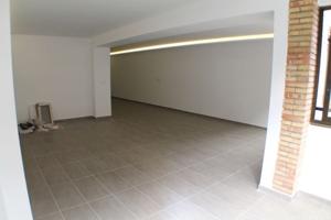 GRAN OPORTUNIDAD! LOCAL EN PLENO CENTRO DE BENIDORM photo 0