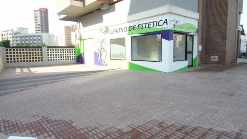 Estupendo Local de Esquina con Rentabilidad del 6,5% - Parque de L´Aigüera photo 0