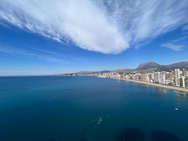 GRAN APARTAMENTO DE 2 HABITACIONES 2 BAÑOS CON LAS MEJORES VISTAS DE BENIDORM photo 0