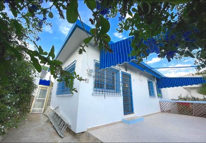 BONITA CASA INDEPENDIENTE CON TERRENO EN BENIDORM photo 0