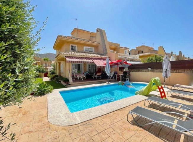 CHALET EN BENIDORM, CON PISCINA PRIVADA, BBQ Y GARAJE DOBLE photo 0