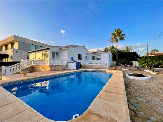 MARAVILLOSO CHALET INDEPENDIENTE EN UNA PLANTA CON PISCINA PRIVADA EN BENIDORM photo 0