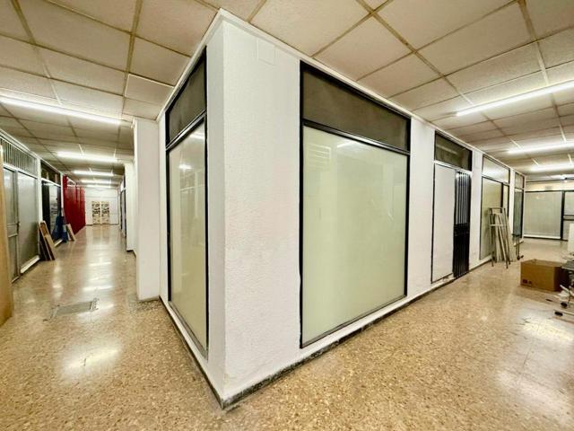 LOCAL COMERCIAL EN EL CENTRO DE BENIDORM – EXCELENTE UBICACIÓN photo 0