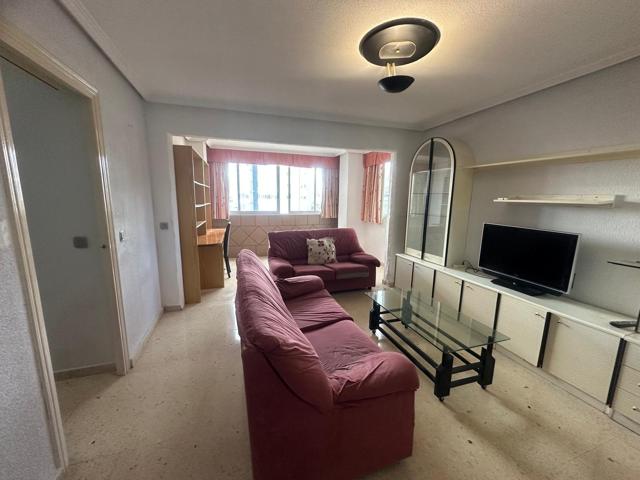 GRAN OPORTUNIDAD! APARTAMENTO DE 3 DORMITORIOS AL LADO DEL HOTEL BALI. photo 0