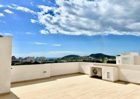 ÁTICO SEMINUEVO CON VISTAS AL MAR, TERRAZA PANORÁMICA Y LUZ NATURAL EN BALCÓN DE FINESTRAT photo 0