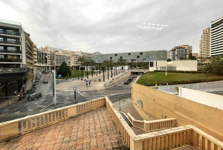 OFICINA CÉNTRICA EN ALQUILER EN BENIDORM, IDEAL Y ECONÓMICA. photo 0