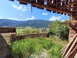 Casa de pueblo en venta en el centro del Pla de Sant Tirs photo 0