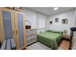 Piso en venta en Calle del Montseny photo 0