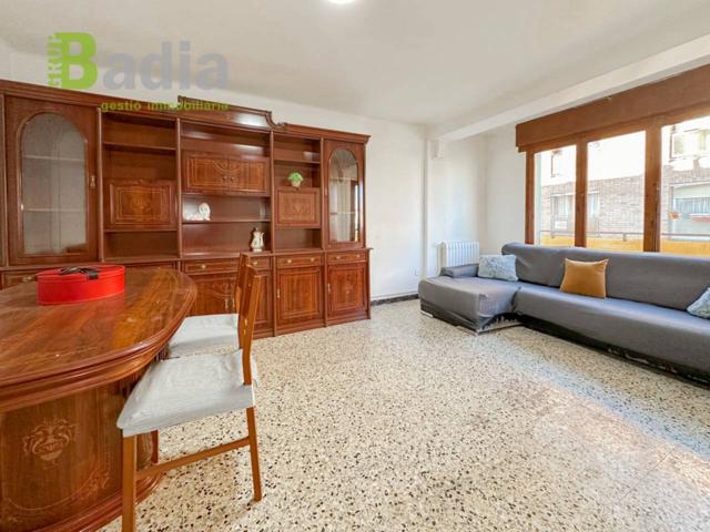 Piso en venta en Alcarràs photo 0