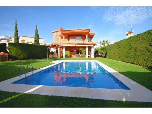 Chalet unifamiliar en venta en Cortijo de Torrequebrada(29630) photo 0