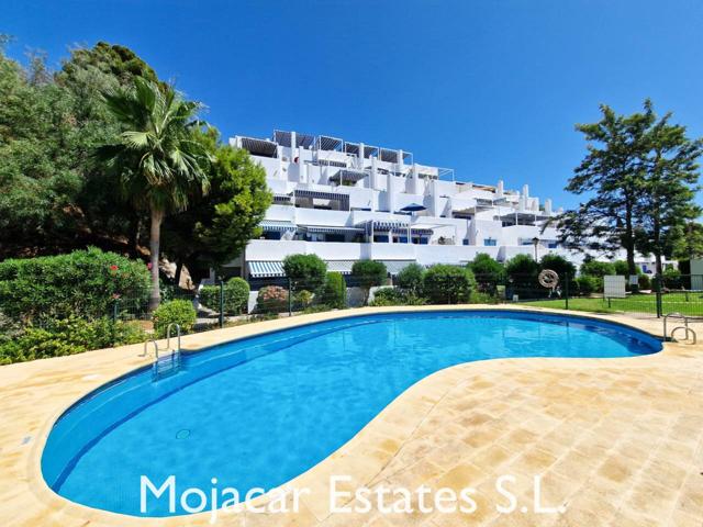Soleado apartamento orientado al sur en la urbanización conocida como 'Pueblo Altico' en venta en Mojacar Playa, Almería photo 0