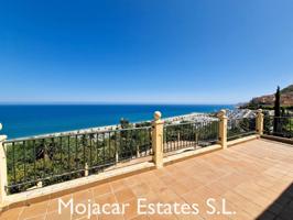 Amplia Villa en Venta en Mojácar Playa, Almería, Andalucía - Vistas Panorámicas al Mar. photo 0
