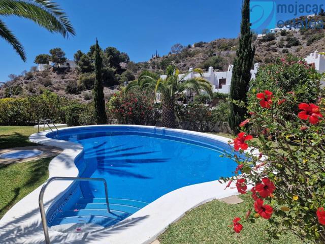 Luminoso Apartamento de 3 Dormitorios con Terraza y Piscina Comunitaria a sólo 350m de la Playa en Mojácar, Almería, An photo 0