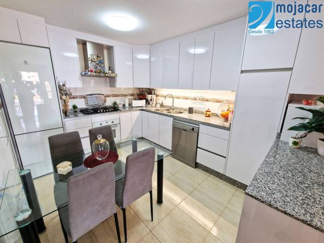 Garrucha Apartamento en Venta - Ubicación céntrica, vistas parciales al mar en Almería, Andalucía. photo 0