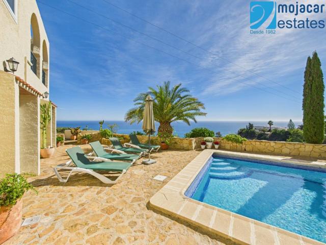 Casa Tina: espaciosa villa de 4 dormitorios en venta con excepcionales vistas al mar y a la montaña en Mojácar, Almería photo 0