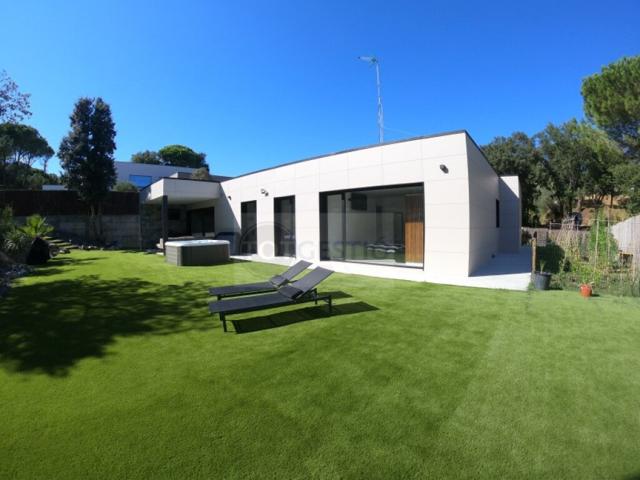 Casa-Chalet en Venta en Calonge Girona photo 0