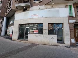 Local Comercial de 145 m² en el Corazón de Avilés – Antigua Pizzería con Gran Potencial photo 0