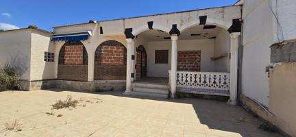 Unifamiliar En venta en San Luis, Torrevieja photo 0