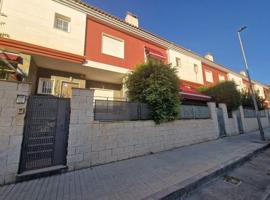 Casa De Campo En venta en Comunidad Valenciana, Petrer photo 0