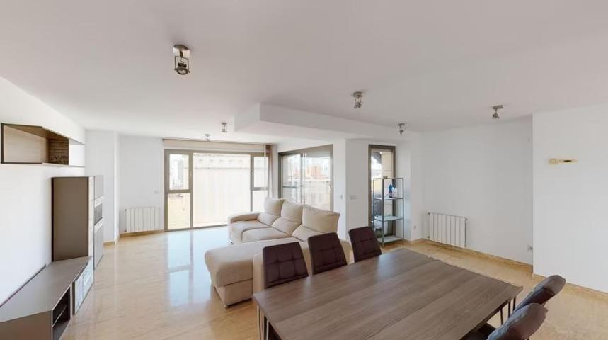 IMPRESIONANTE ATICO EN EL CENTRO DE ALICANTE photo 0