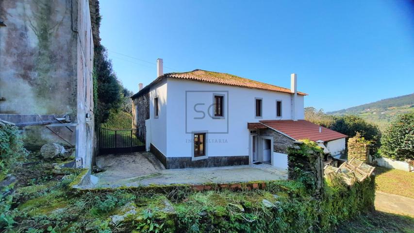 CASA DE PIEDRA CON EDIFICACIÓN AUXILIAR EN CEDEIRA photo 0