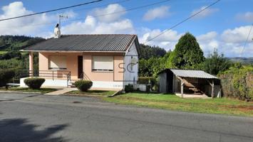 CASA UNIFAMILIAR CON EXTENSA PARCELA EN SAN SADURNIÑO photo 0