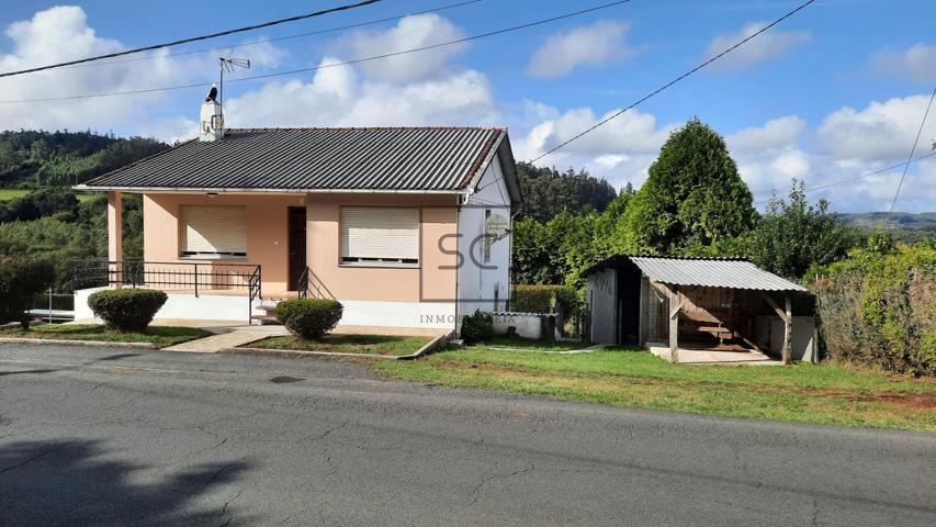 CASA UNIFAMILIAR CON EXTENSA PARCELA EN SAN SADURNIÑO photo 0