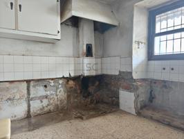 CASA ADOSADA CON BODEGA Y FINCA EN PIÑEIROS, NARÓN photo 0
