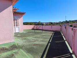 VIVIENDA DE 4 PLANTAS CON FINCA EN MUGARDOS photo 0