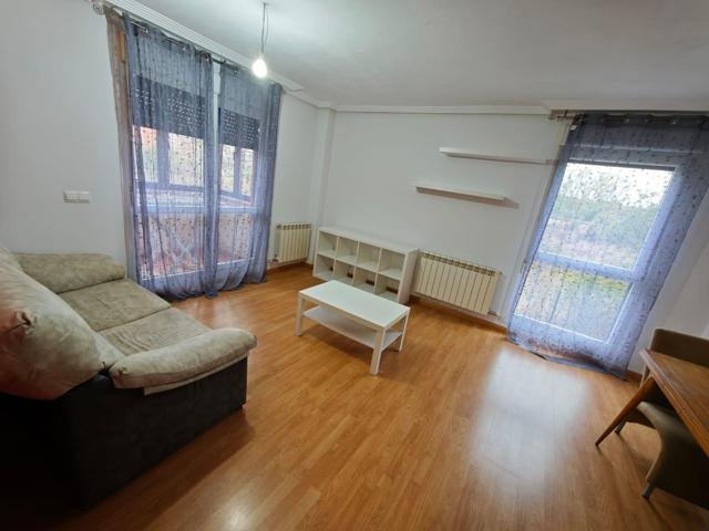 ALQUILA MAGNIFICO APARTAMENTO, AMPLIO Y SOLEADO !!!! photo 0