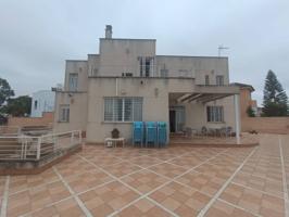 Chalet en venta en Entrenúcleos(41089) photo 0