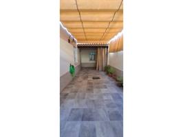 Casa en venta en Utrera photo 0