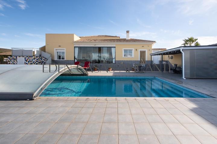 Chalet independiente de 300m2 con casa de invitados, piscina y parking en Lorca Murcia photo 0