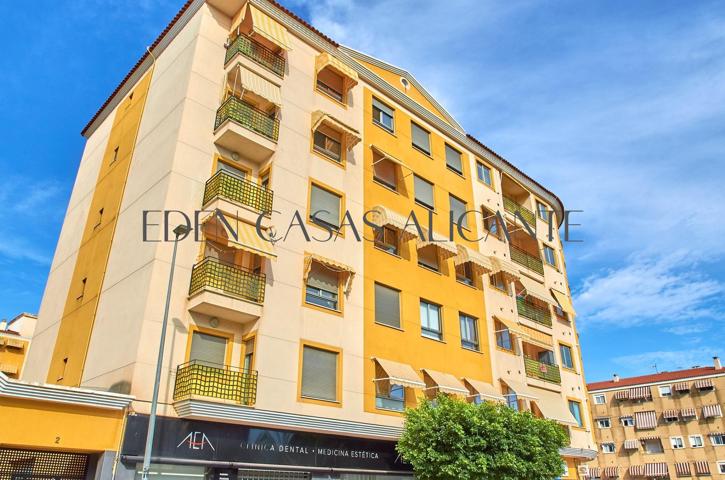 Piso de 114m2 en Villajoyosa Con 3 Habitaciones, 2 baños, terraza y piscina photo 0