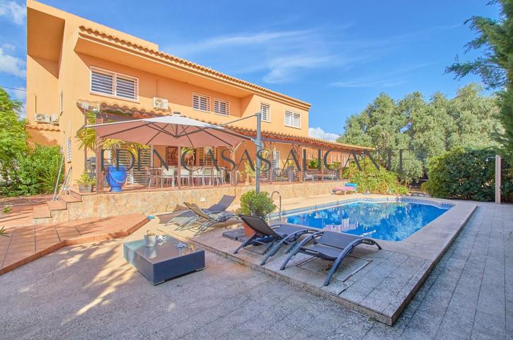 Ref 01459 Villa independiente Fabraquer photo 0