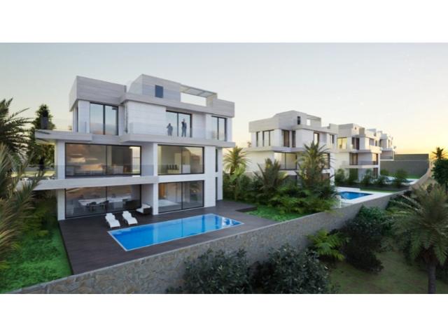 Villa En venta en Estepona photo 0