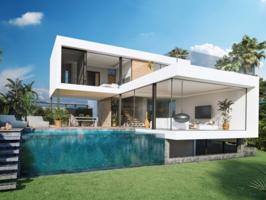 Villa En venta en Estepona photo 0