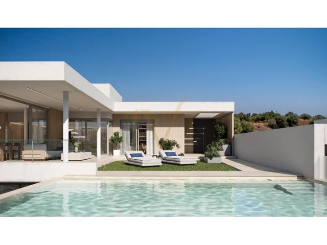 Villa En venta en Estepona photo 0