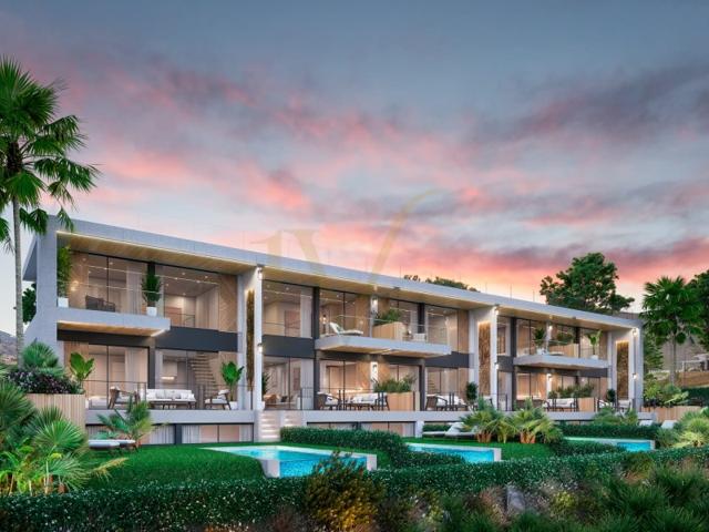 Villa En venta en Marbella photo 0