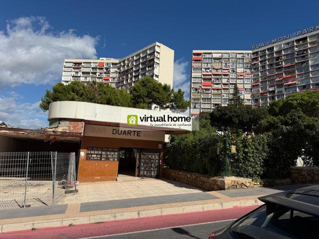 ALQUILER Local con licencia de restaurante y gran terraza en Benidorm — SIN TRASPASO photo 0