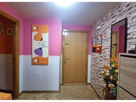 Piso en venta en Hispanoamérica-Las Comunidades photo 0