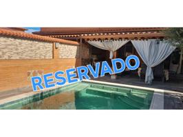 chalet con piscina a 35' de Madrid photo 0