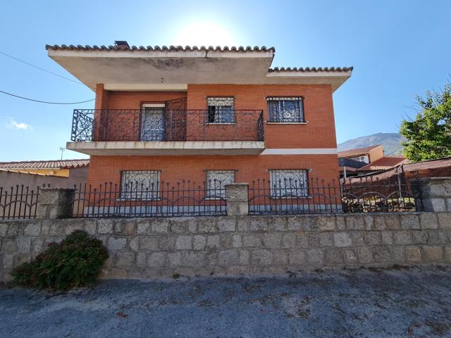 Casa En venta en Gredos, Navalmoral photo 0