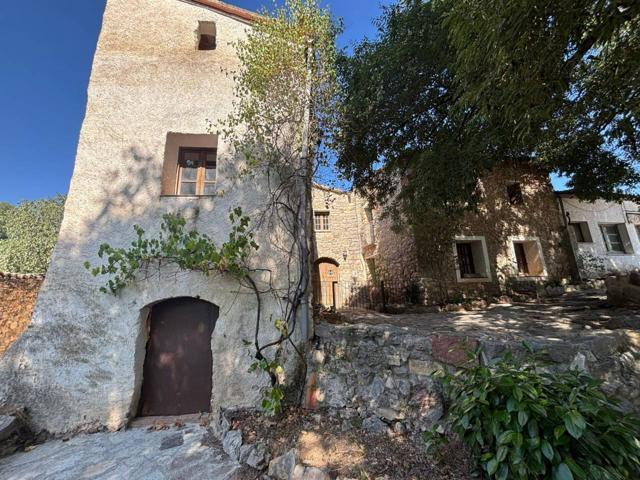 Masía en venta en La Llacuna (Barcelona) – 55 hectáreas de finca con viviendas, granja y entorno natural único photo 0