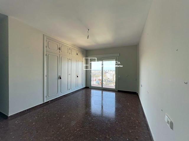 Piso de doscientos sesenta metros cuadrados en Bahía Blanca - Cádiz photo 0