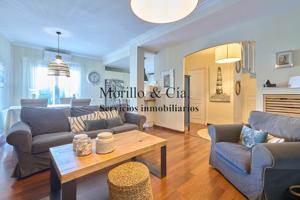 Casa en la costa rodeada de zonas verdes photo 0