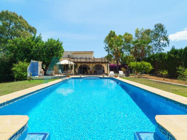 Villa En venta en Dénia photo 0